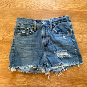 Levi’s High Rise Shorts in Blue Size 25